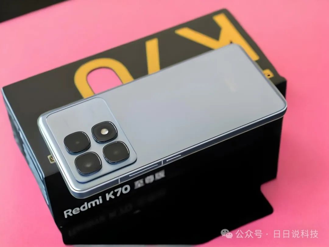 Dimensity 9300+ Chip, Dedicated D1 Graphics, 120W Fast Charging, 12GB+512GB Drops to 2027 Yuan, Is Lei Jun Selling at a Loss?