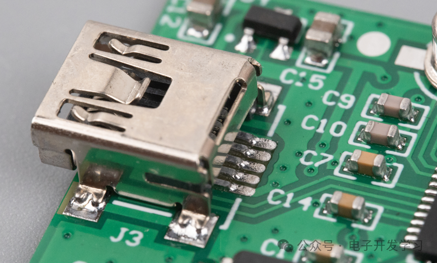 The Highlights of a 17 Yuan Logic Analyzer Revealed After Disassembly