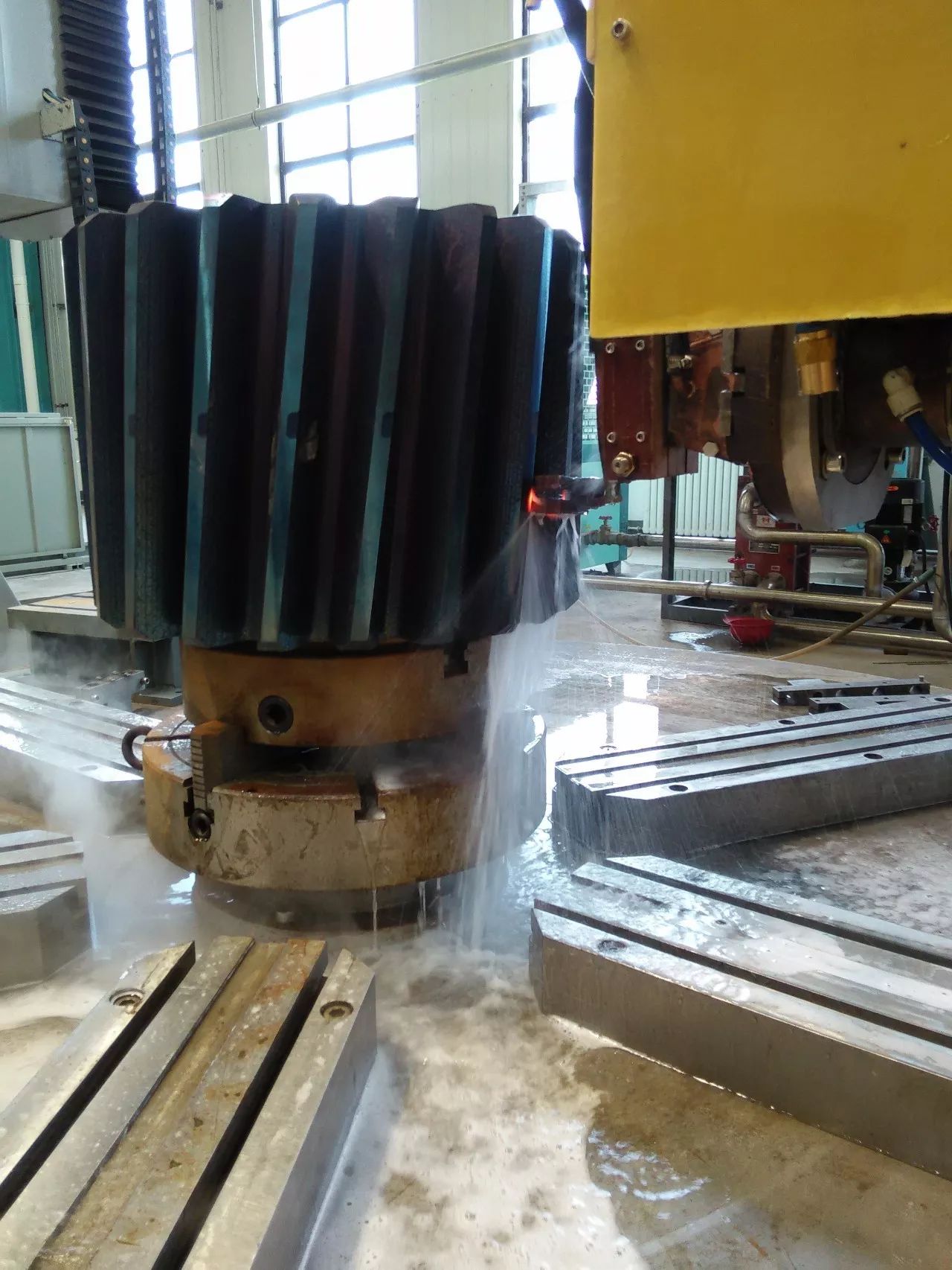 Application of Multi-functional CNC Dual-station Quenching Machine Tool