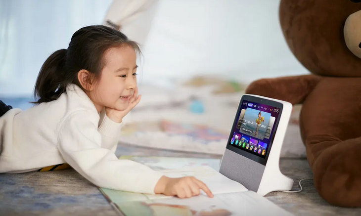 First Experience with Smart Speakers: Baidu's Smart Screen X8, Over 3600 Skills to Transform Imagination