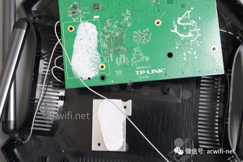 TP-LINK AX3200 XDR3230 Teardown: A Bit Different from My Expectations