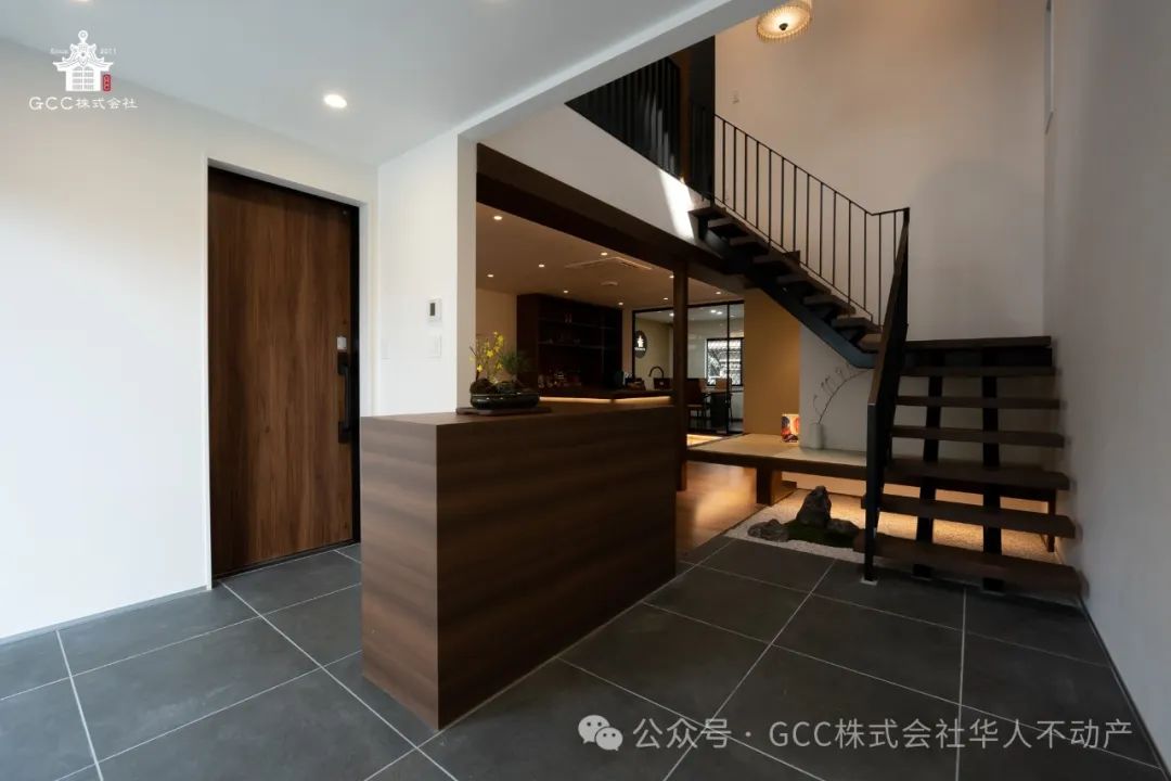 GCC Corporation's Machiya-Style Café Office Comprehensive Showcase