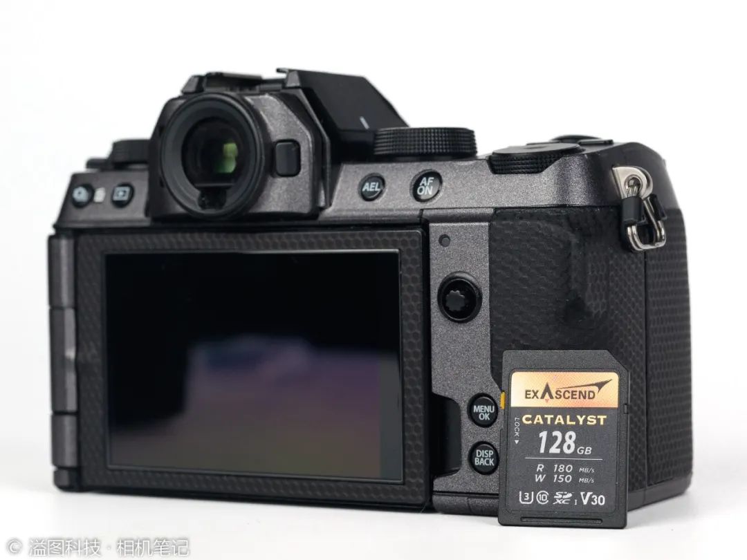 Performance Testing of the Zhi Yu 'Feng Su·Jin' Series SD Cards