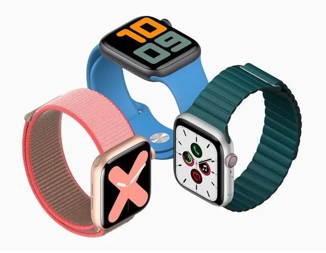 The Era of Smartwatches Has Arrived, But How to Buy One That Won't Gather Dust?