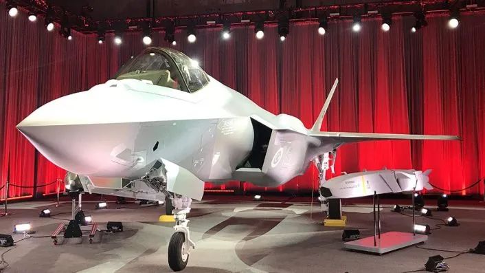 Turkey's F-16 Successfully Launches SOM-J Cruise Missile, Shifting Focus from F-35 to Drones