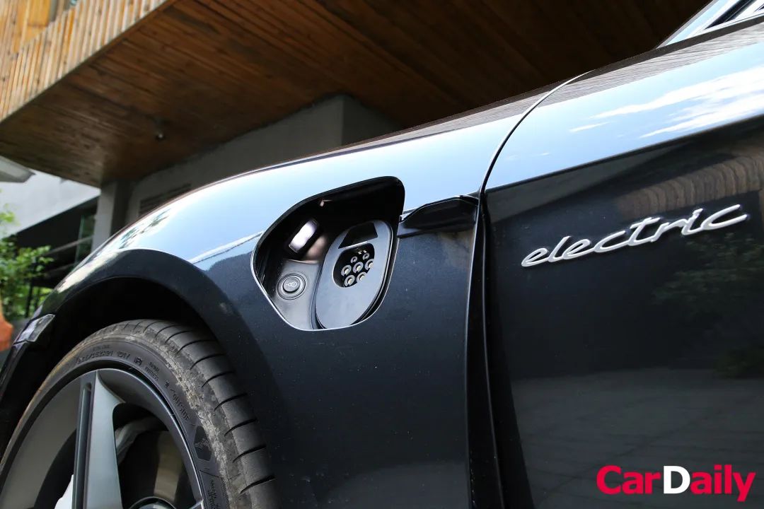 Those Who Praise the Taycan, I Am One of Them, May the Porsche Be With You.