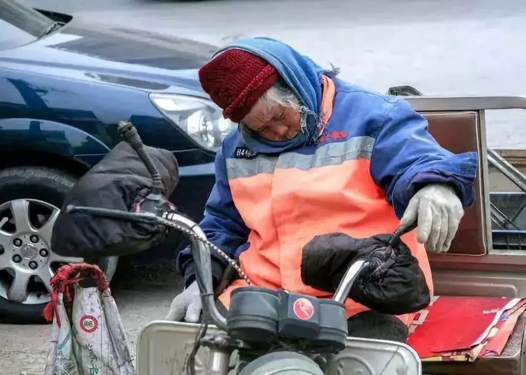 Innovative Smartwatch: Fueling Sanitation Workers?