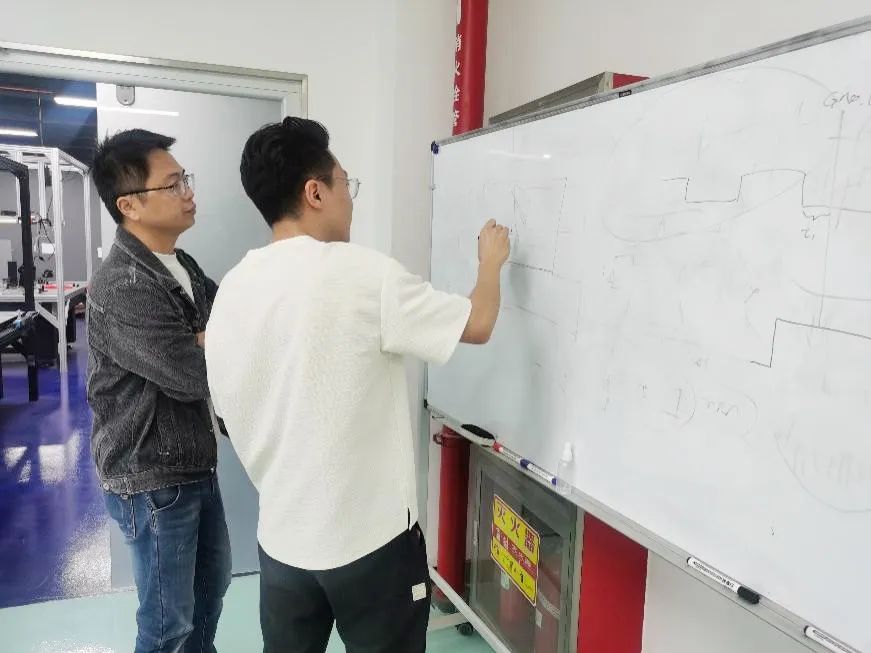 Industry-Academia Collaboration: Yuan Nuo Empowers Technological Innovation in the Optoelectronic Sensor Field