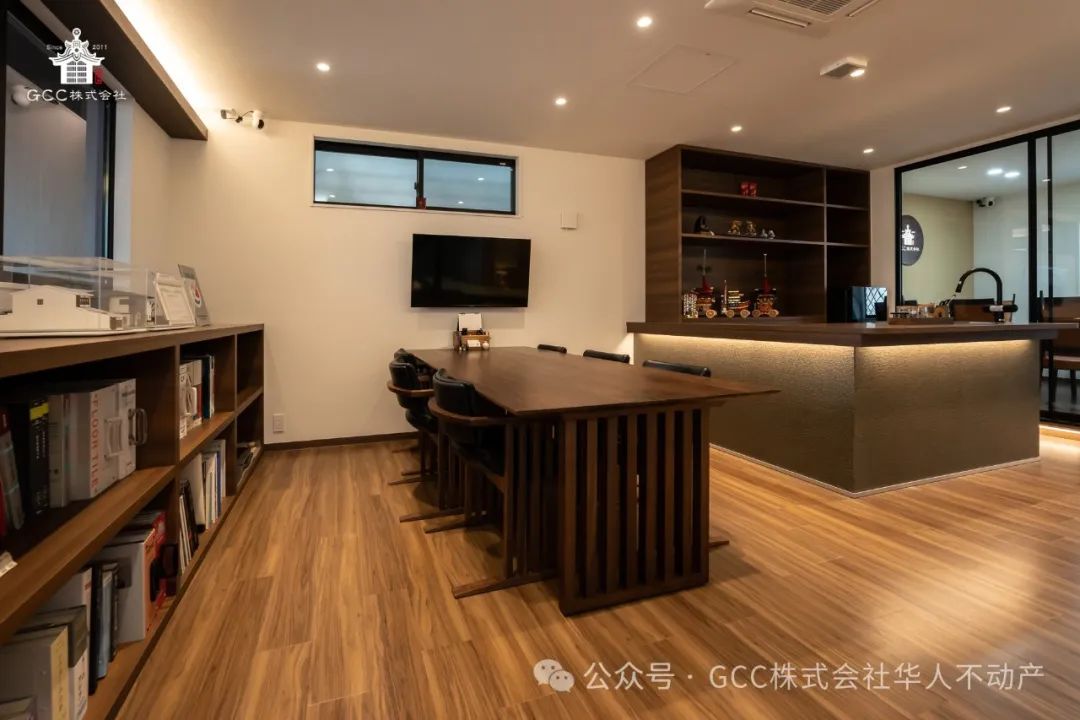GCC Corporation's Machiya-Style Café Office Comprehensive Showcase
