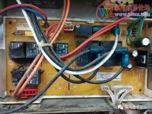 Repairing the Circuit Board of a Chigo Air Conditioner: A Two-Wave Approach