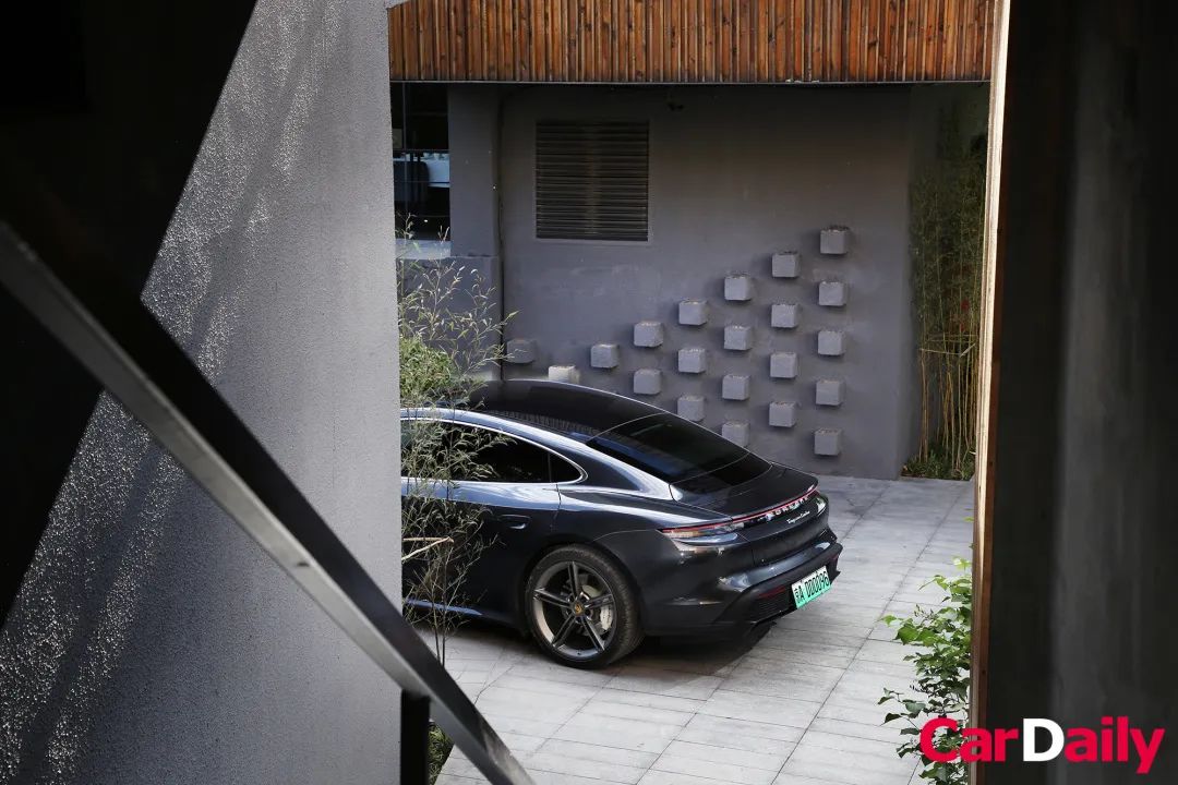 Those Who Praise the Taycan, I Am One of Them, May the Porsche Be With You.