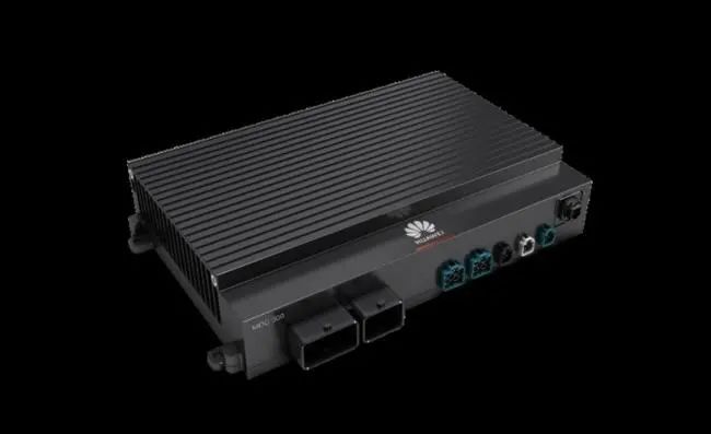 The Era of Domain Controllers: The 'Decline' of ECUs and the Reconstruction of the Automotive 'Central Brain'