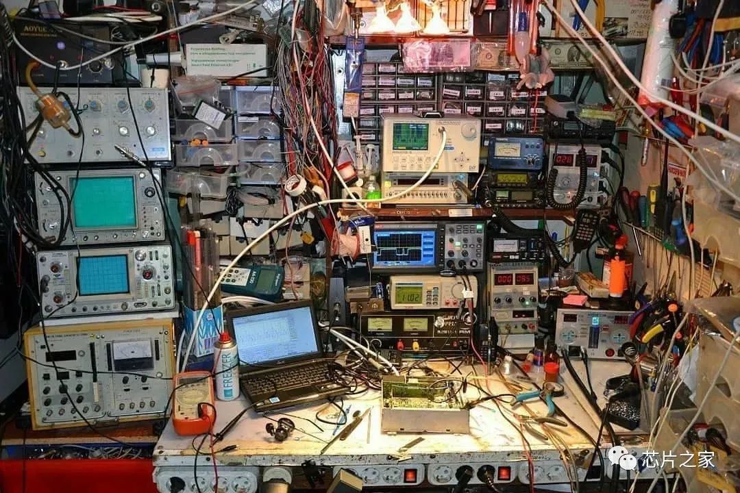 Fundamentals of Oscilloscopes