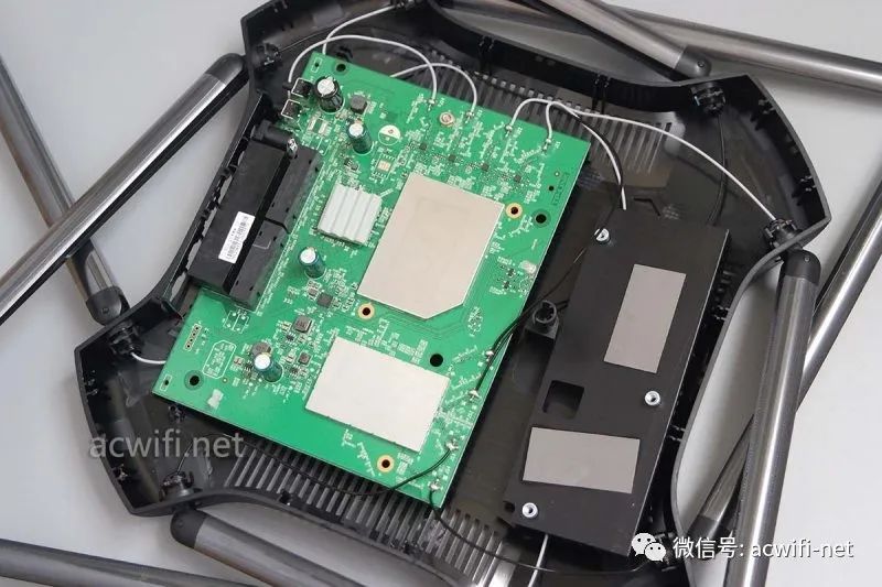 TP-LINK AX3200 XDR3230 Teardown: A Bit Different from My Expectations