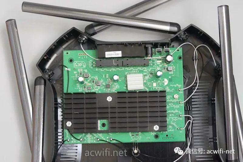 TP-LINK AX3200 XDR3230 Teardown: A Bit Different from My Expectations
