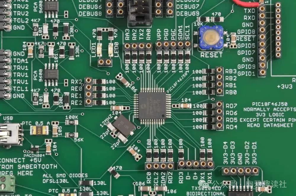 Optimization Design of Vertical Interconnect Transition Structures for Microwave Circuit Boards
