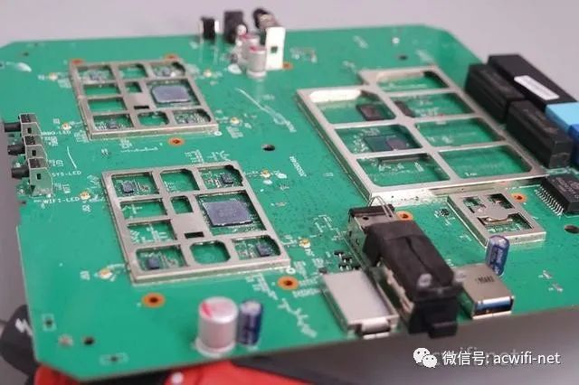 TP-LINK XDR6060 Teardown: AX6000 Wireless Router