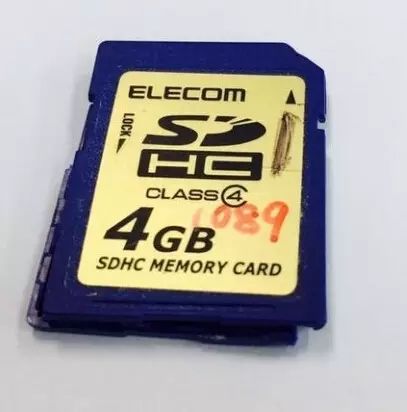 Japanese Netizen Disassembles SD Card: Instant Shock..