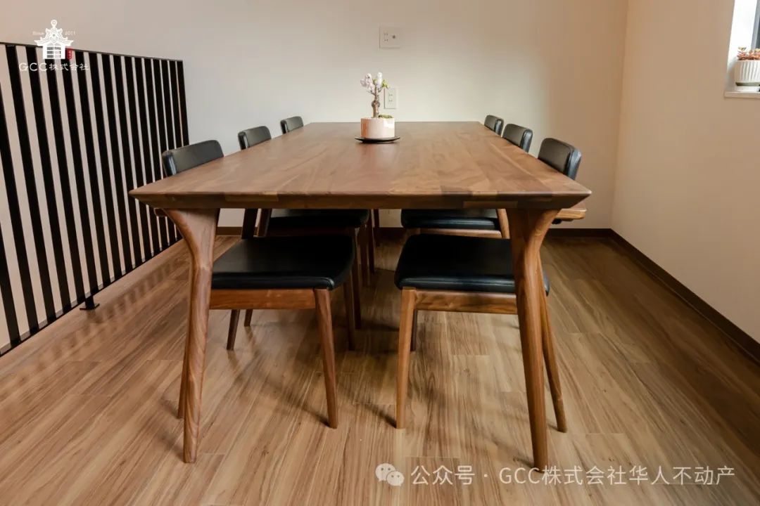 GCC Corporation's Machiya-Style Café Office Comprehensive Showcase