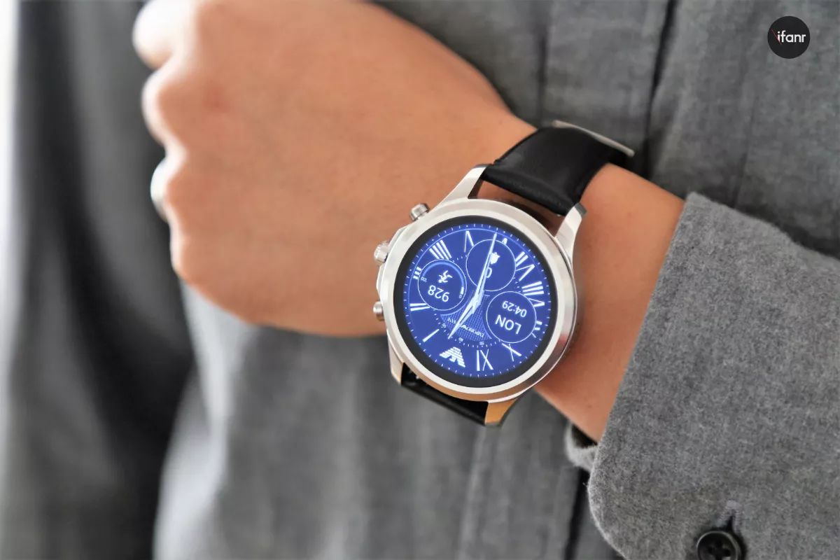 Emporio Armani Smartwatch Review: Perhaps the Last Smartwatch on My Wrist