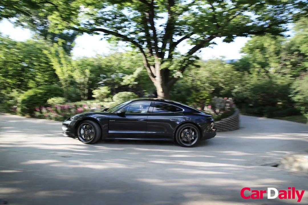 Those Who Praise the Taycan, I Am One of Them, May the Porsche Be With You.