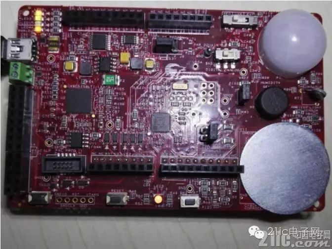 Multi-Sensor Embedded IoT Programmable Analog SoC