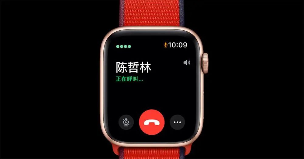 Choosing Between Smartwatches and Fitness Bands: 3000 Yuan or 300 Yuan?