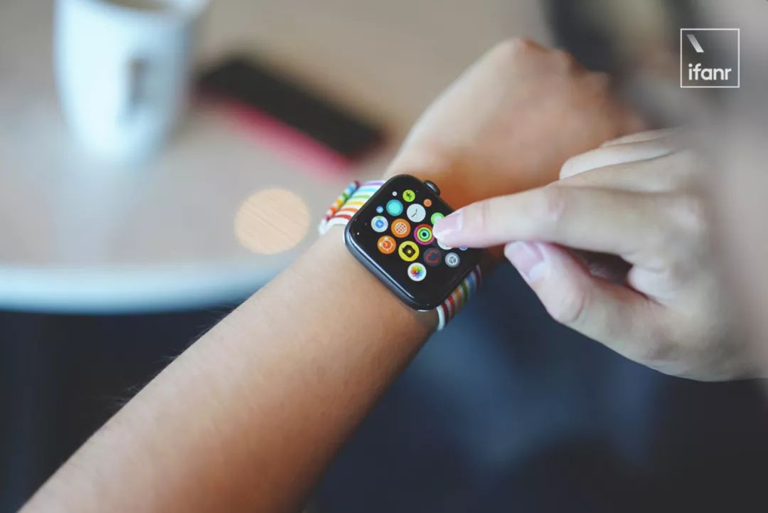 The Smartwatch Once Had the Chance to Become Your "Second Phone", But the Outcome is Disappointing | Hard Philosophy