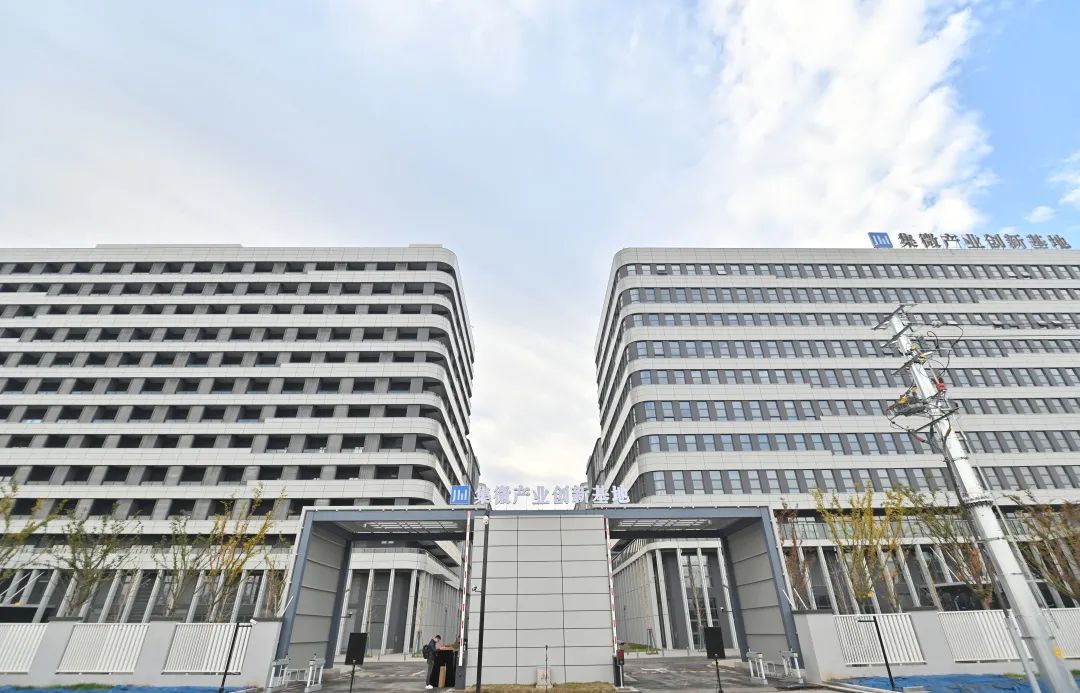 Intensive Announcements of Acquisitions by Domestic Semiconductor Companies; Wuhan Offers Up to 6 Million Yuan Subsidy for Advanced Processes Below 14nm; Some Memory Chip Prices Rise Over 50%