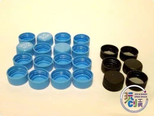 DIY Crafting a Cool Bottle Cap Robot from Recycled Caps