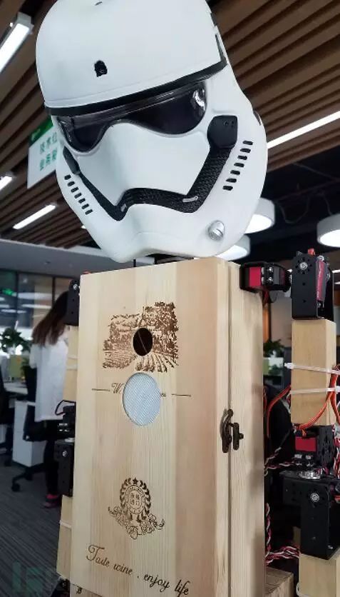 Geek DIY: How to Assemble a Robot