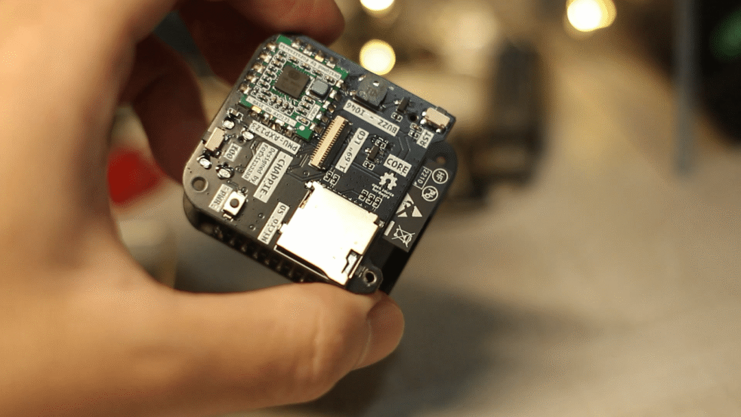 DIY Mini Controller Based on ESP32-S3 with 1.69-Inch Touch Screen
