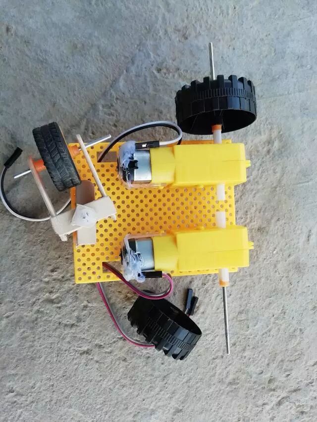 Microbit Programming Robot Lesson One: Programming a Car
