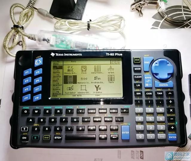 Disassembly of the Vintage Texas Instruments Graphing Calculator: It Can Even Be Overclocked