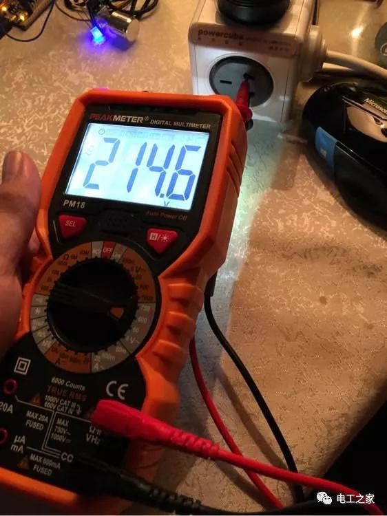 How to Use a Multimeter to Measure and Distinguish Between Voltage, Neutral, and Live Wires