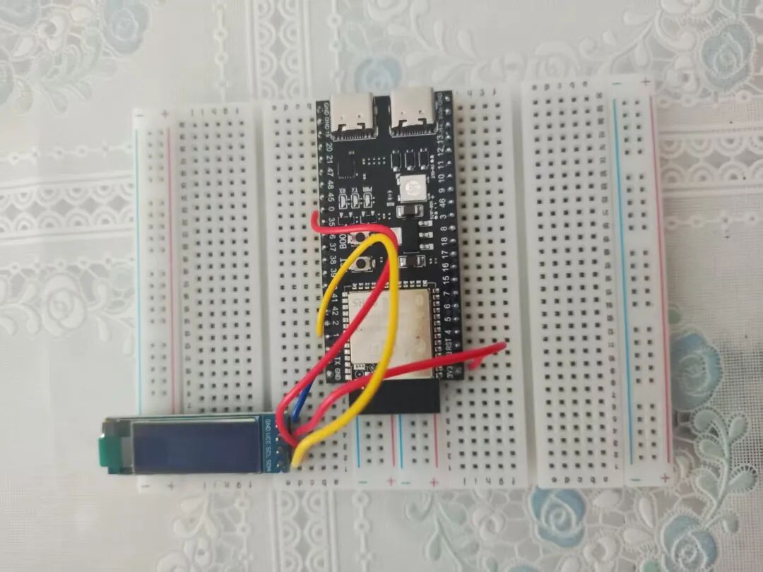 Getting Started with ESP32 and Arduino (Part 2): Connecting an OLED Display