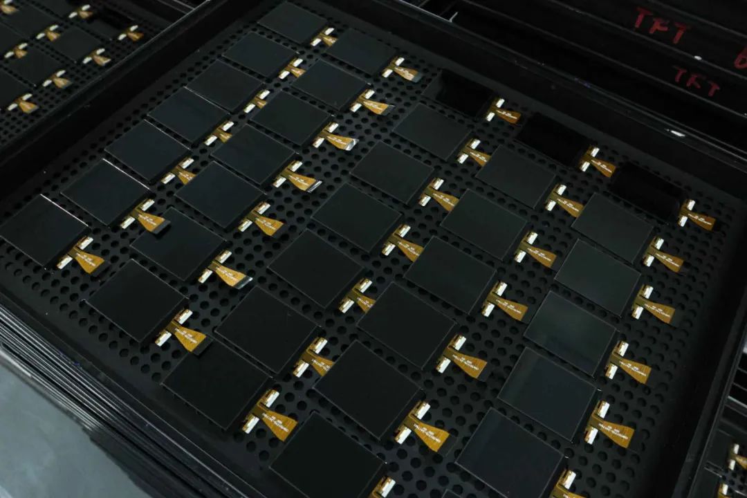 Chinese LCD Manufacturers Lead the High Refresh Rate Medical Display Market, Custom LCD Modules Create a Billion-Dollar Incremental Market