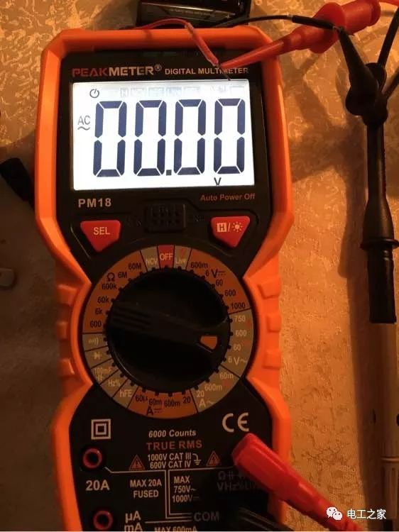 How to Use a Multimeter to Measure and Distinguish Between Voltage, Neutral, and Live Wires