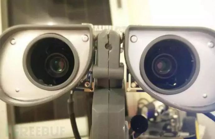 Geek DIY: How to Assemble a Robot