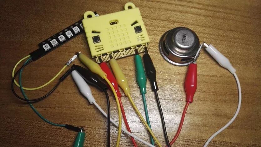 Creating a Birthday Atmosphere Light with Microbit: A Fun DIY Project for Kids