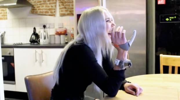 Incredible! 3D Printing a Finger to Transform Ordinary People into Six-Fingered Musicians!?