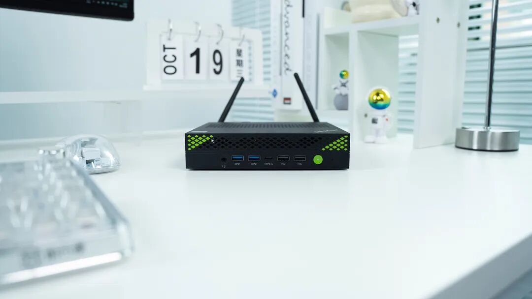 GMKtec K10 Professional Mobile i9 Mini PC: 13900HK, 8 USB-A Ports