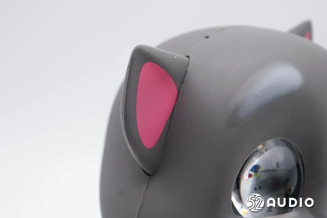 Dissecting the Talking Tom Cat: What Chips Are Used in This Popular AI Toy?