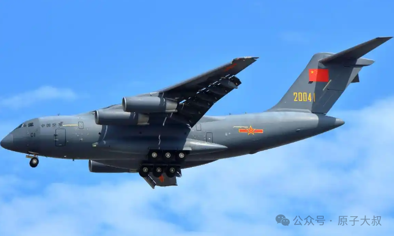 While the Pentagon Counts C-5 Rivets, China's Y-40 Has Already Loaded an Entire Armored Company in Its Double-Deck Cargo Hold
