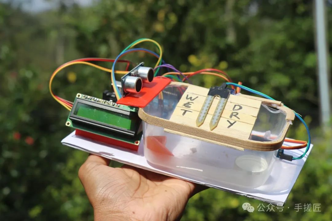 Arduino-Driven Dry and Wet Waste Classification System