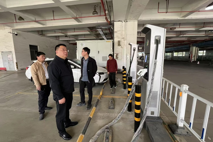 Comprehensive Safety Inspection Conducted by the Vehicle Networking Group Before the Holiday
