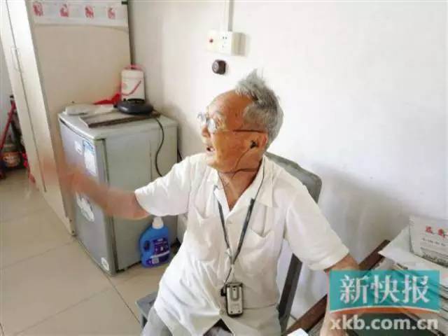 Remember the 78-Year-Old High-Speed Rail "Internet Celebrity" Academician? Recently, His Desk Shocked Us Again...