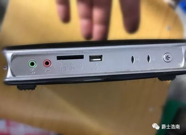 Experience Sharing of a Super Mini Computer Priced at 200 Yuan: Terrifyingly Small, Barely Usable at Home!
