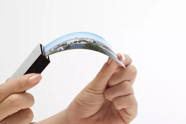 Low-Power Curved Flexible Display Screen Arrives! As Thin as Paper and Bendable
