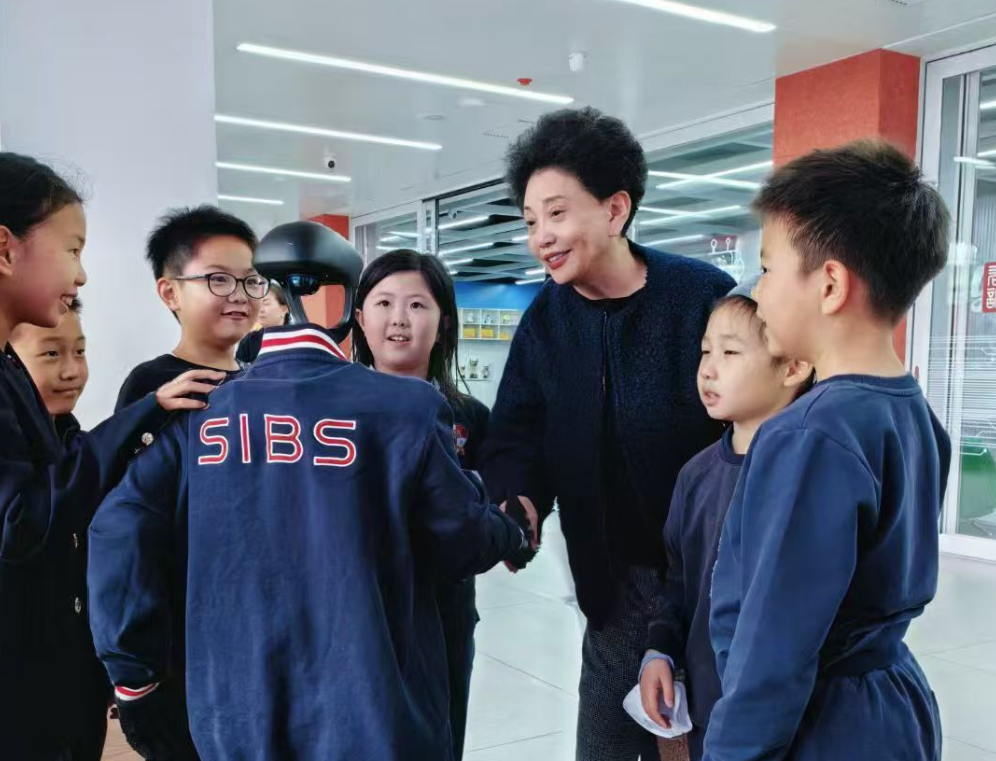 Drone Programming, Robot Assembly, AI Applications... Technology is Within Reach at This School in Beijing!